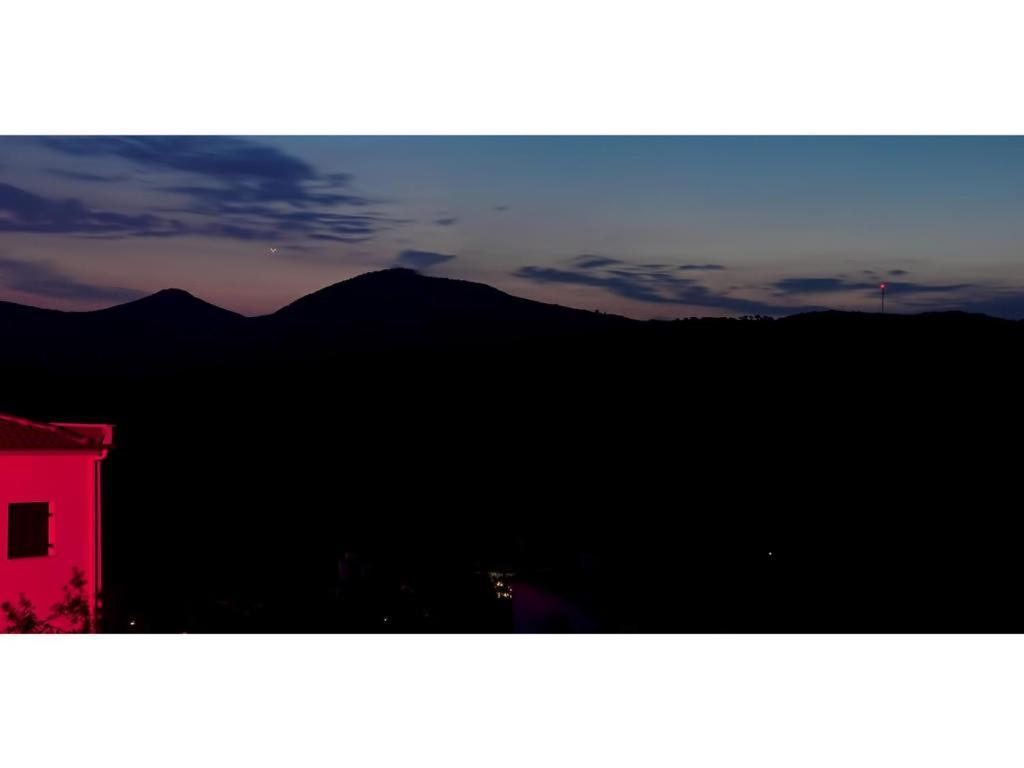 פירגדיקיה Art Hotel Panorama מראה חיצוני תמונה